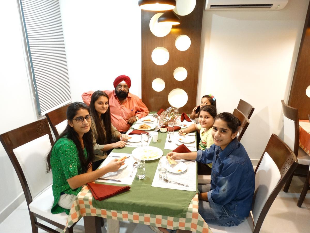 Hotel Royal Inn Chittorgarh Buitenkant foto